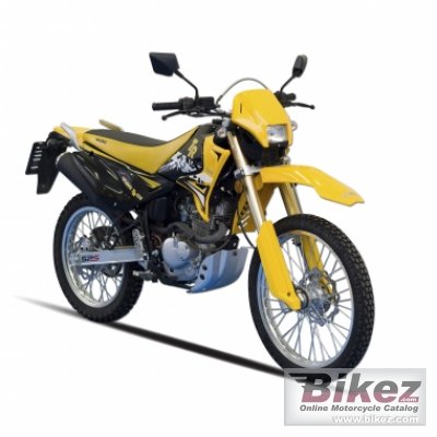2010 Yuki 125 TR photo
